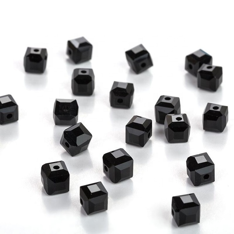 Wholesale china Crystals Beads Faceted Square Shape Cube Crystal Glass Beads