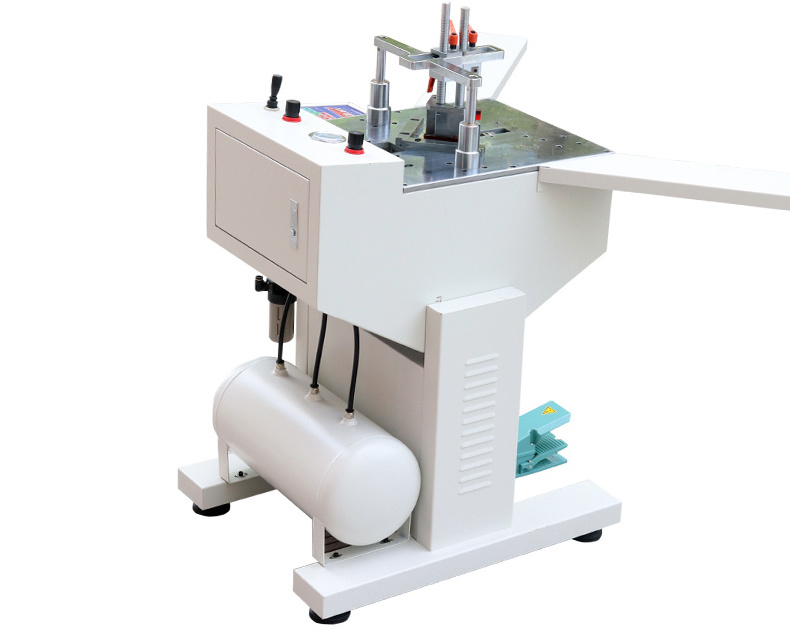 Multifunctional photo frame nailing machine CNC intelligent nailing machine with splint