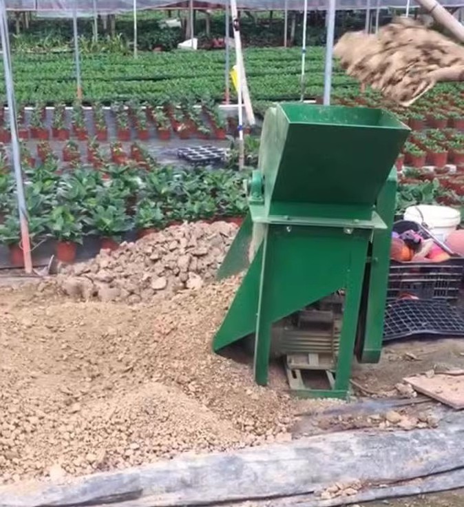 Factory price nutritional soil shredder Small mobile soil powder machine planting soil grinder seedling grinder