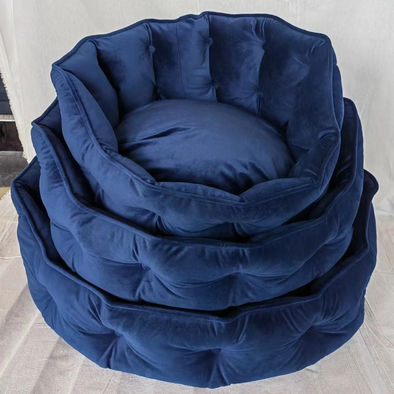 New design Dog bed soft comfortable luxury sleeping pet bed,  dog bed Round Cat Bed Dirty resistant dog bed, durable dog kennel