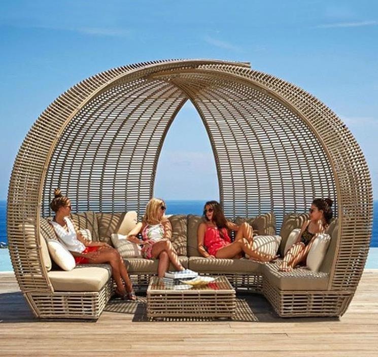 European Style Outdoor Patio Furniture Wicker Unique Round Shape Garden Sofa With Canopy