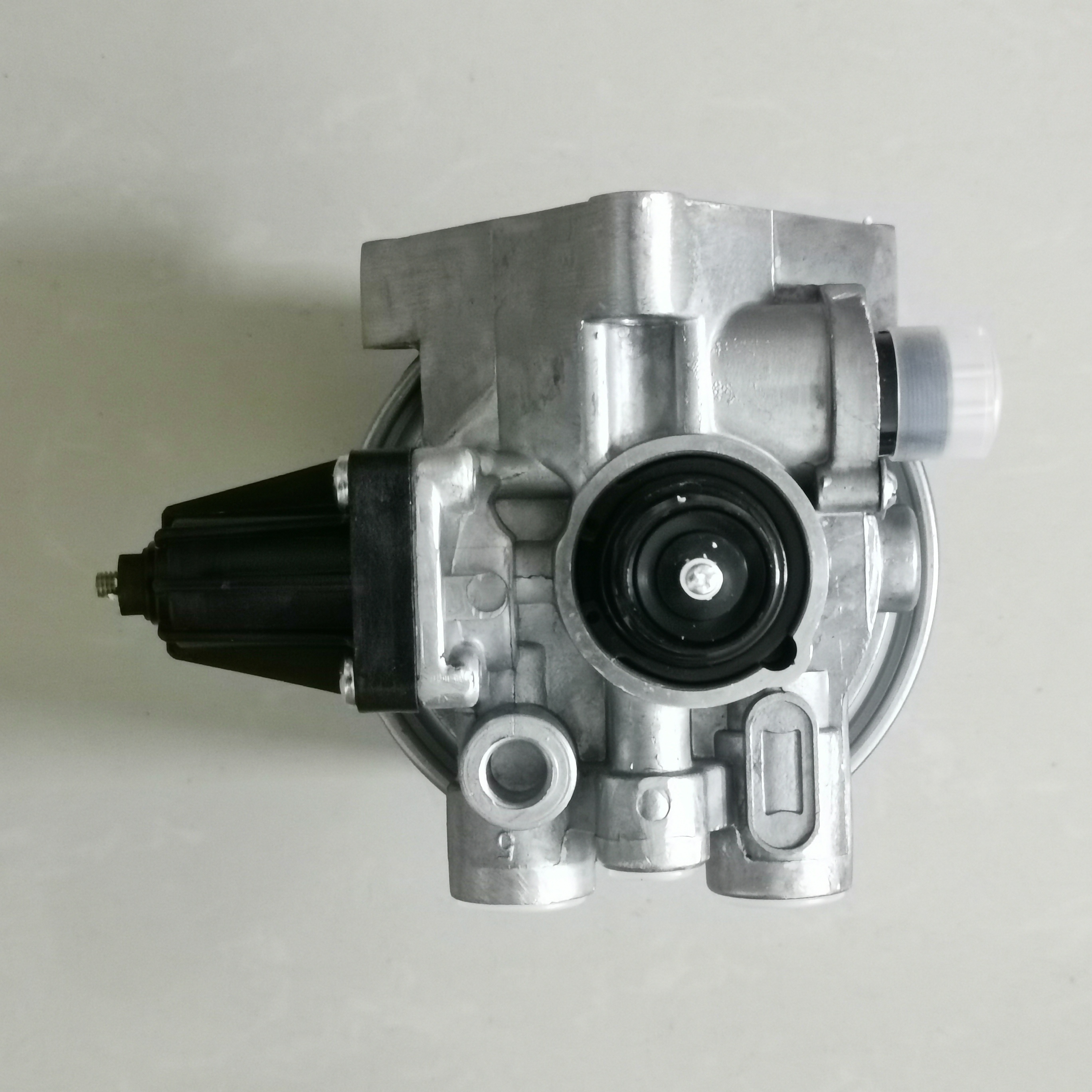 Truck Parts 4324100000 Air Dryer Valve Price for VOLVO Truck