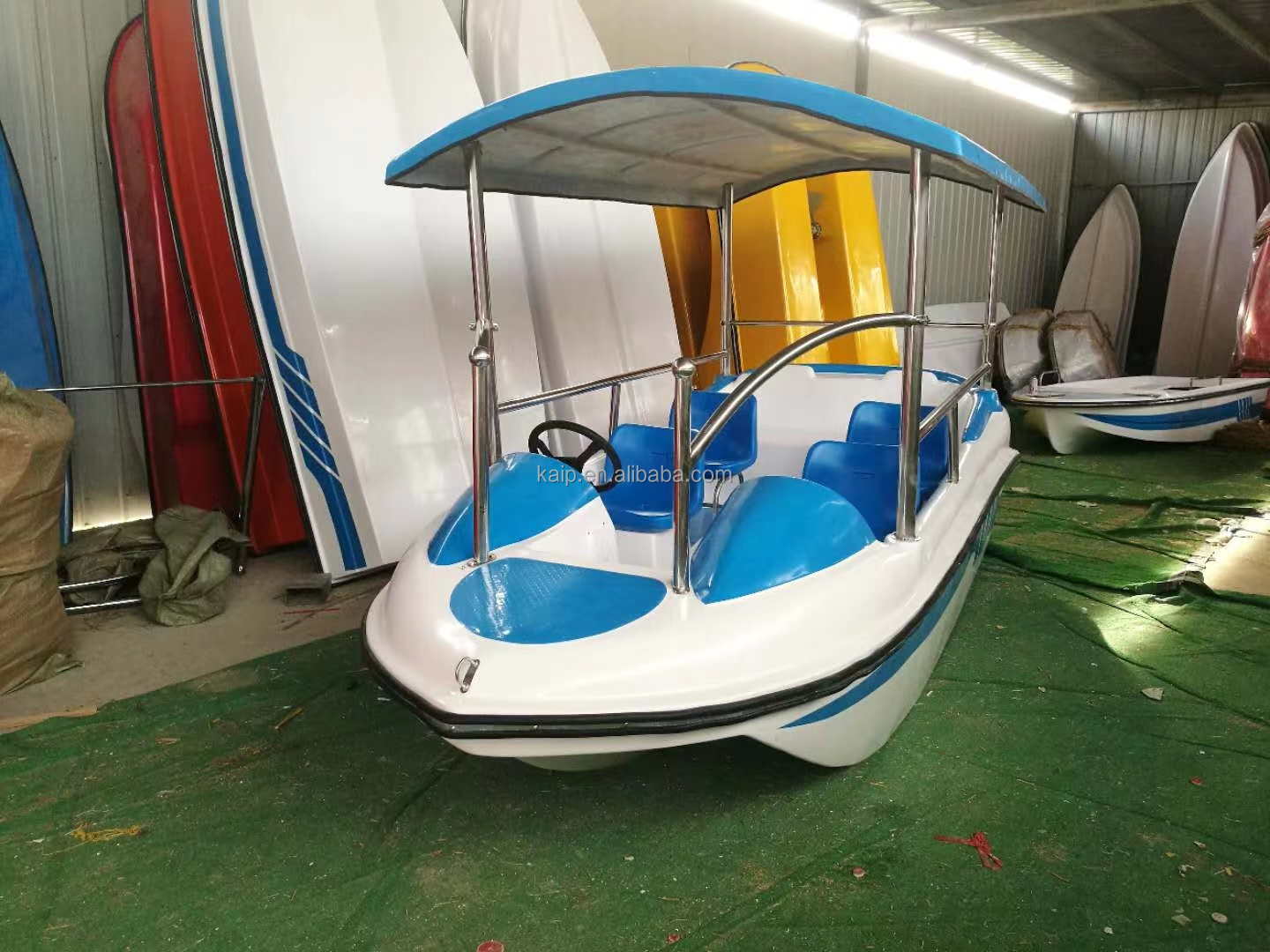 Solar electric boat for 6 person fiberglass boat factory mini environmentally friendly rechargeable solar boat for water park