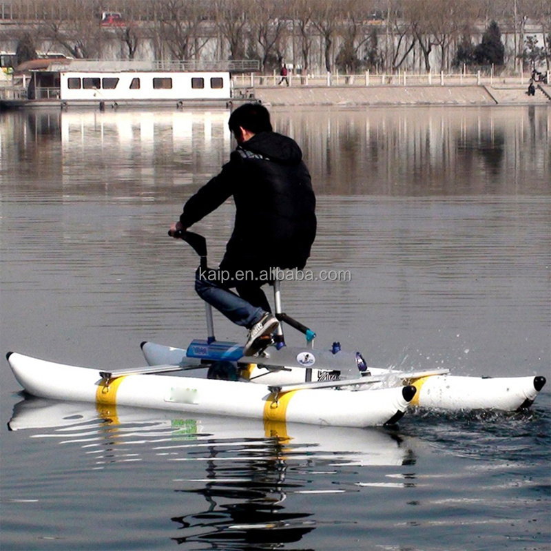 Adult leisure water bicycle water bicycle pedal boat large wheel water tricycle bicycle inflatable pontoon material for sale