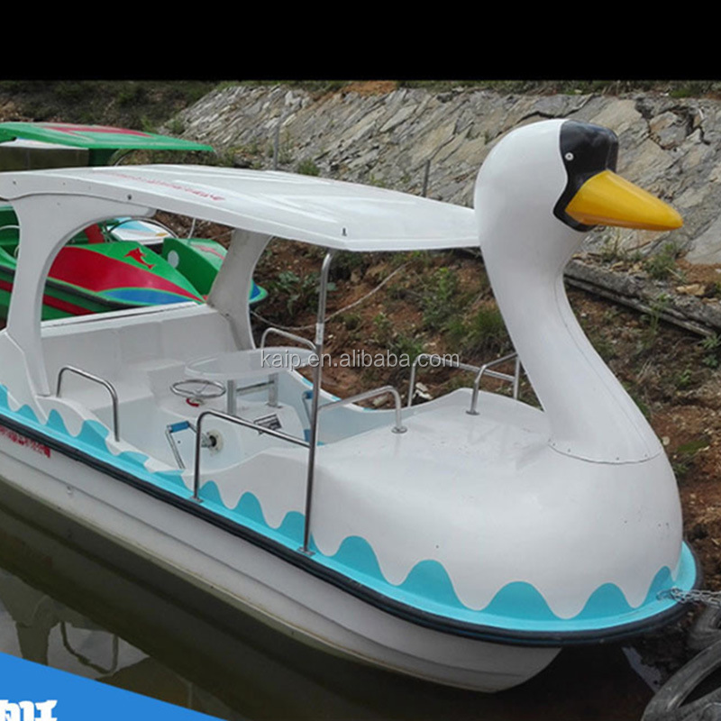 4 person swan pedal boat for amusement park boat