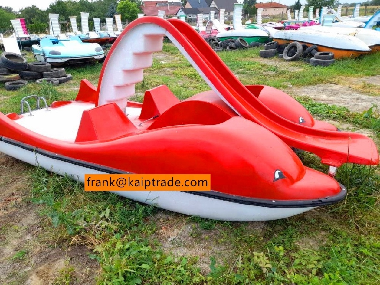 New design Dolphin shaped 4 person pedal slide boat with slide