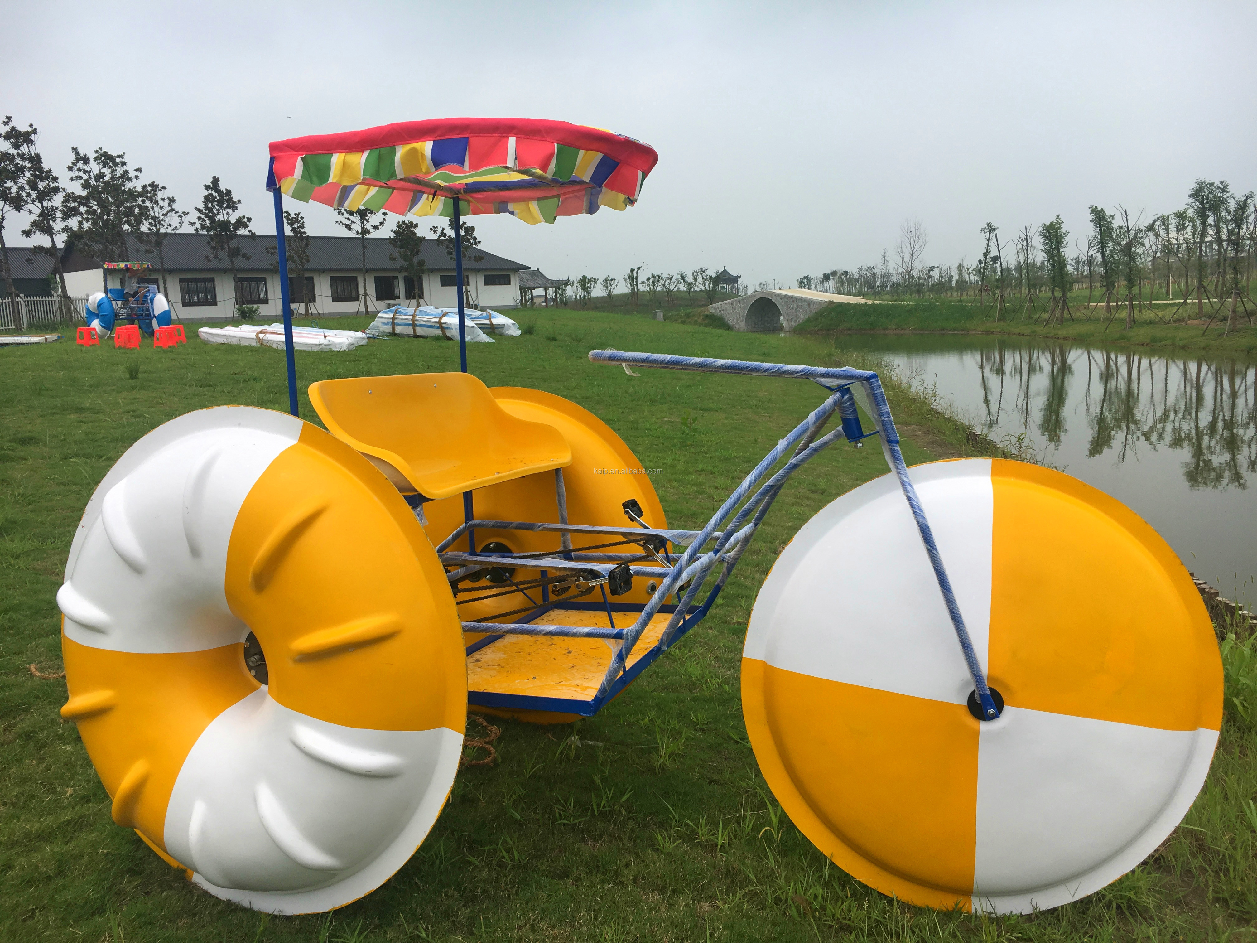 CE 3 big wheels water pedal boat tricycle water pedal bike for sale