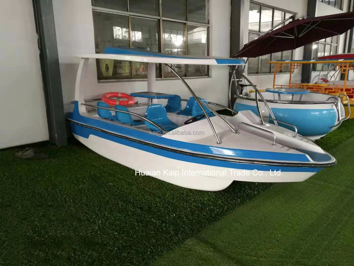 2024 new large fiberglass luxury game hovercraft solar electric boat inflatable fishing boat inflatable boat aqua mini pool