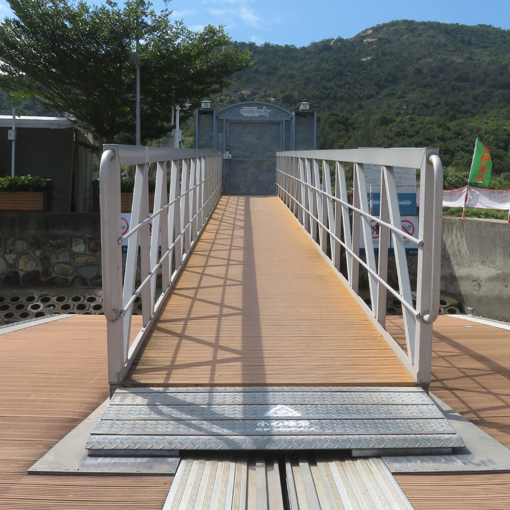 Aluminum Floating Dock Walking Dock Floating Decking Bridge Walkway Marine Pontoon Floating Dock Boat Berth