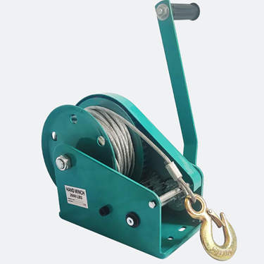 Light duty hand anchor winch with two way ratchet from 0.5 T to 1.1 T