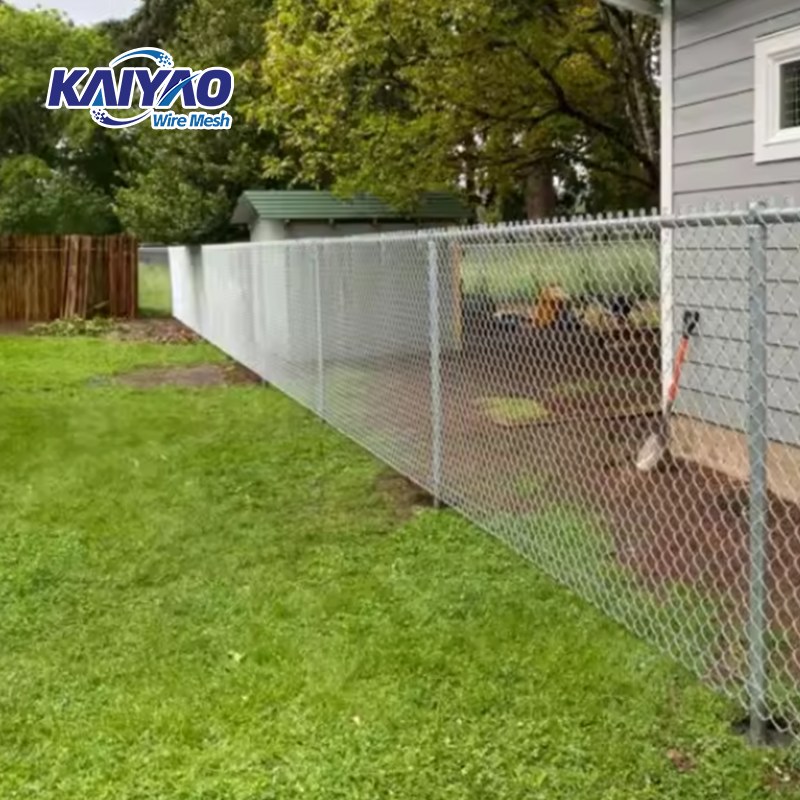 Second-Hand 8-Foot High PVC Coated Security Fence 6-Foot High Jamaica Galvanized Chain Link Mesh for Sale