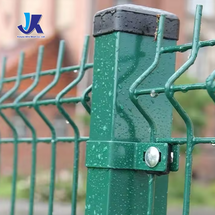 Wholesale 3D Curved Wire Mesh Fence Manufacturer Galvanized Welded Steel PVC Iron Frame Gate Yard Security Waterproof Features