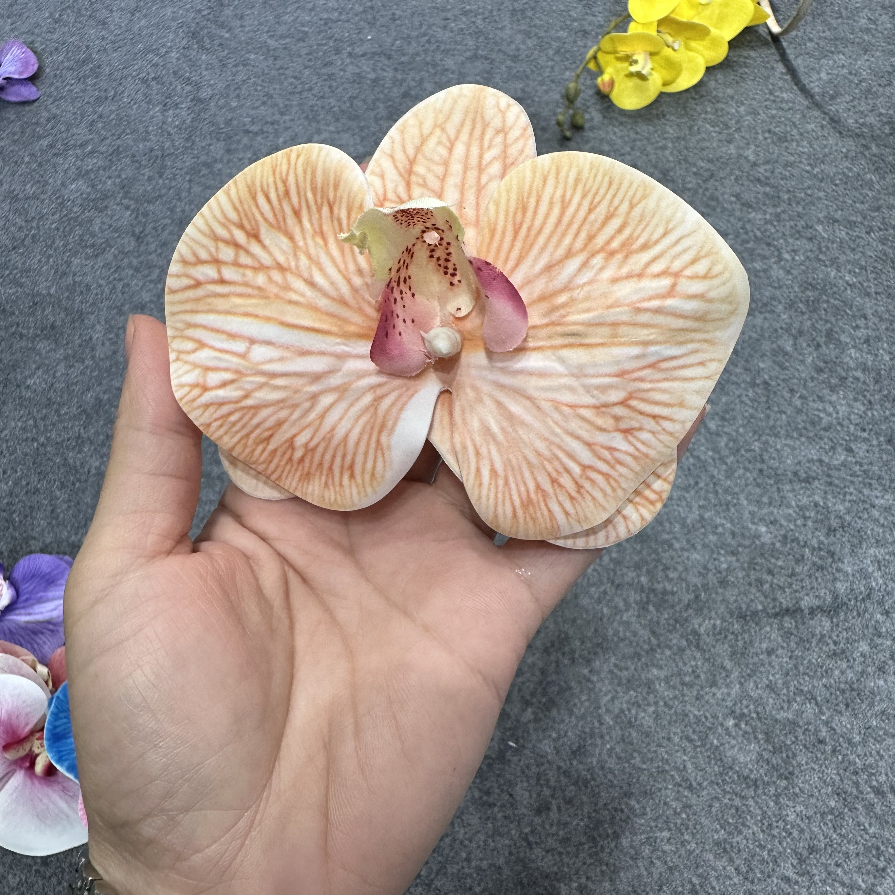 Wedding simulation flower feel Phalaenopsis flower head wholesale wedding ceremony decoration