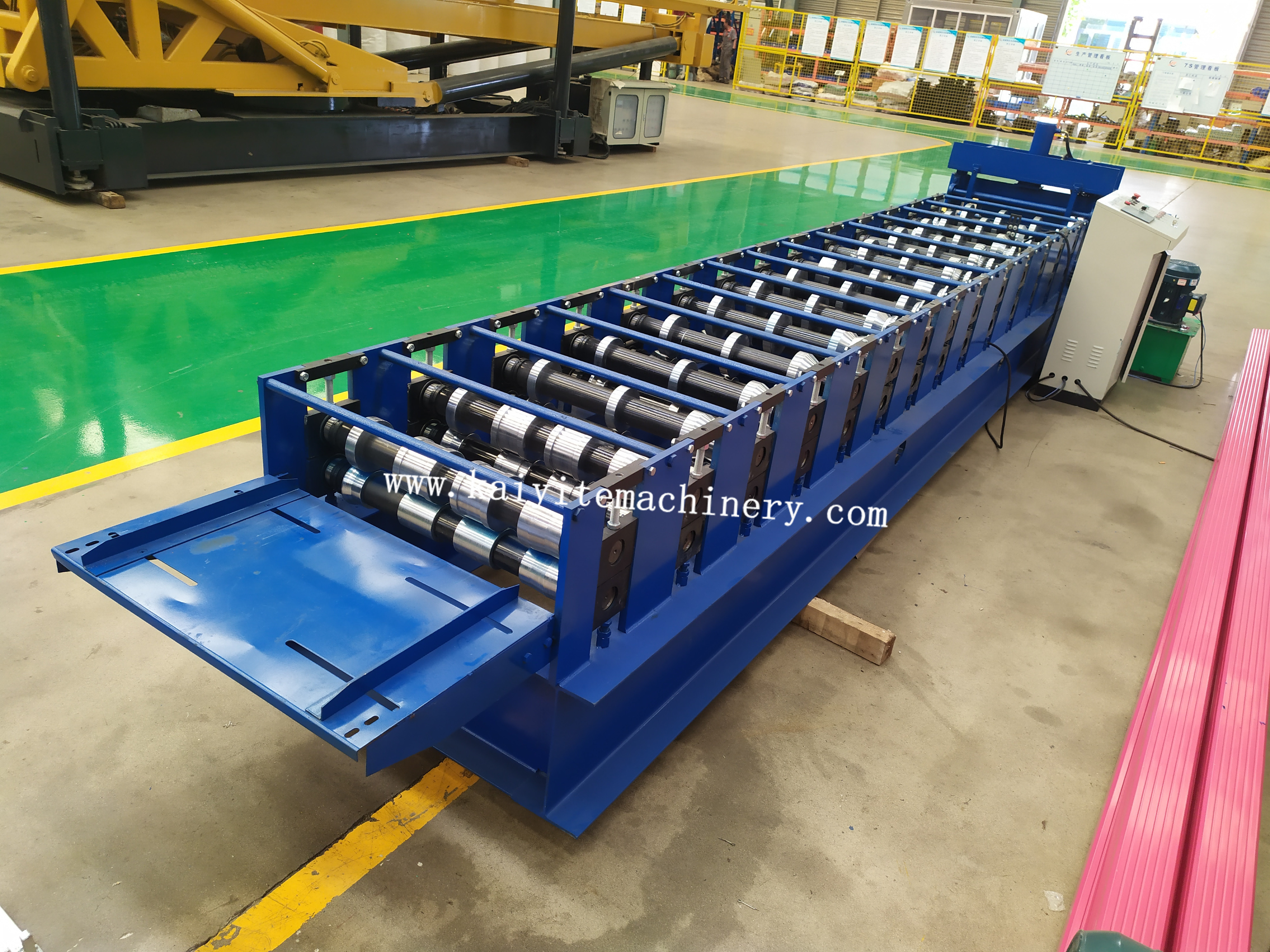 Snap Lock Roof Tile Roll Forming Machine / Snap Self Lcok Roof Panel Sheet Making