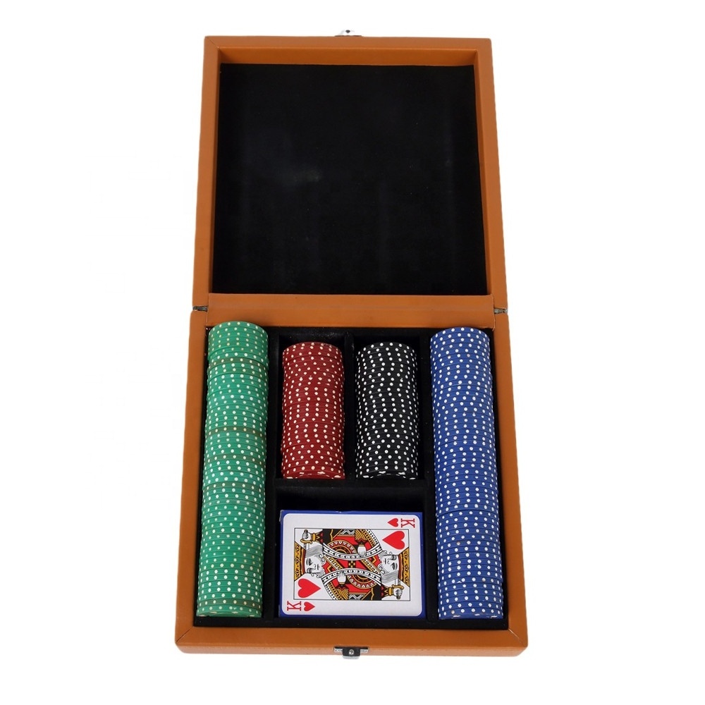 Hot selling board game accessories casino entertainment plastic premium clay with box poker chips