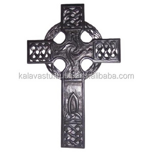 wooden wall hanging cross