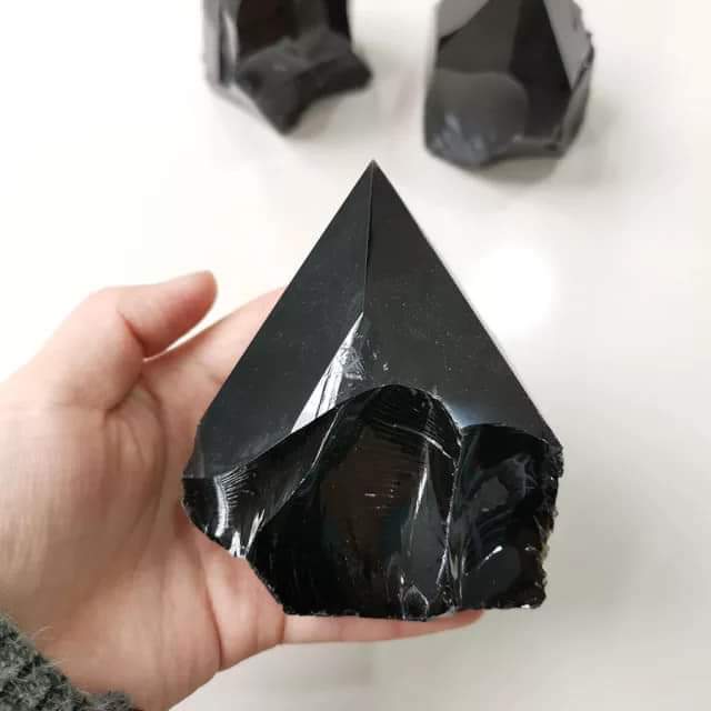 Wholesale Natural Stone Black Obsidian Top Polished Point With Rough Base Black Obsidian Point and Tower for Decoration