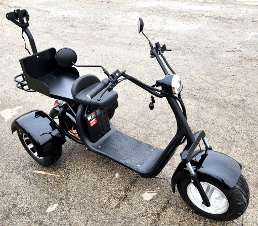 Brand New 2000W 8 Inch Iron Wheels Electric Fat Tire Trike 60V 12Ah 3 Wheel Scooter Moped Bike with Golf Rack