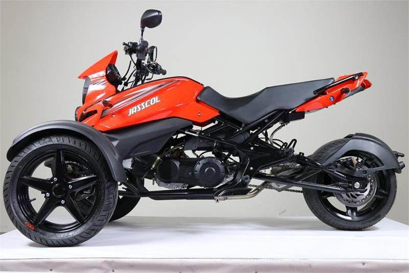 Hot Selling High Speed New 200cc Tryker Trike Scooter Gas Moped Fully Automatic with Reverse