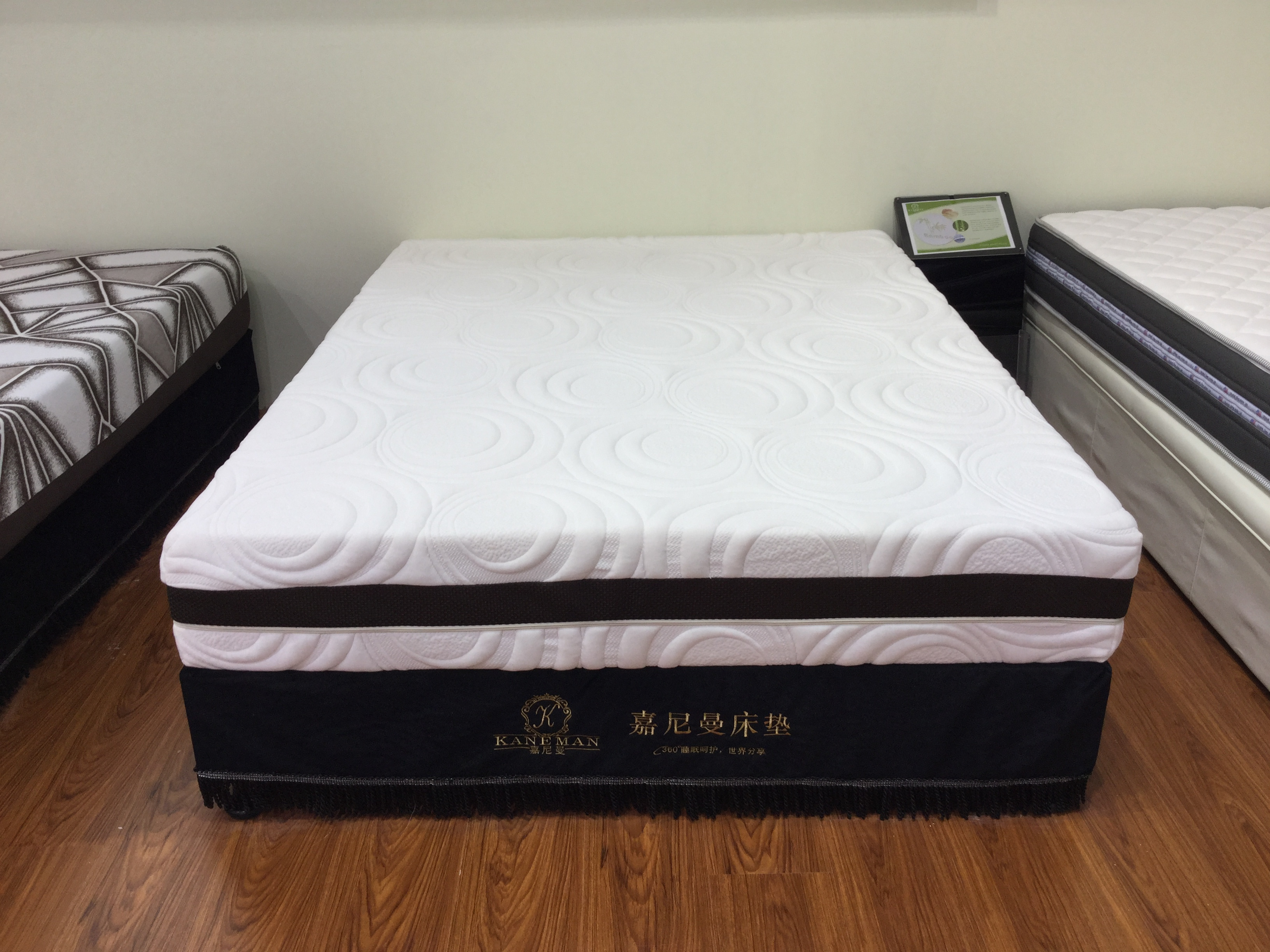 two sides use Europe style roll up gel memory foam mattress