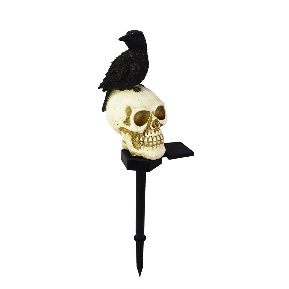 Outdoor waterproof Halloween Crow Skull Solar Lights Resin Garden Decorative Landscape Lamp