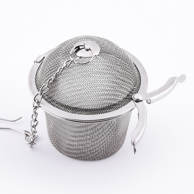 4.5cm Silver Reusable 304 Stainless Mesh Herbal Ball Tea Spice Strainer Tea kettle Locking Tea Spice Filter Infuser