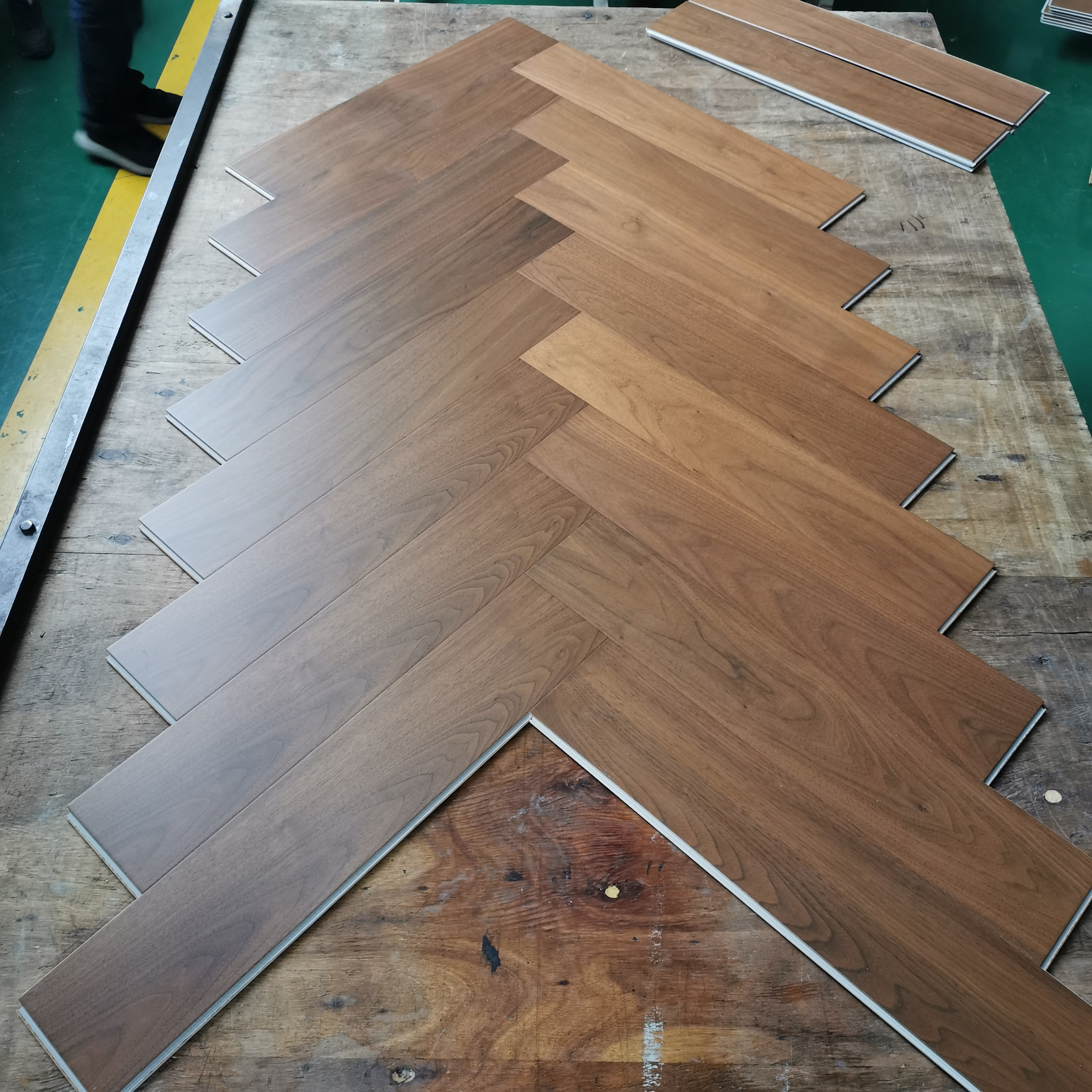 KANGTON Herringbone /Fishbone Wood flooring with Smooth Surface American Black Walnut Hardwood flooring