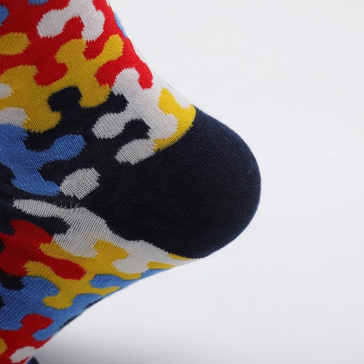 KANGYI Wholesale custom men fun socks fashion puzzle pattern colorful cotton dress socks