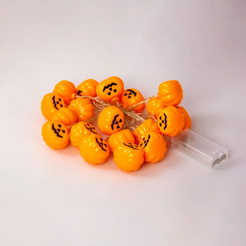 Kanlong Wholesale Halloween decorations printed pumpkin smiley face string light warm LED PVC pumpkin light chain