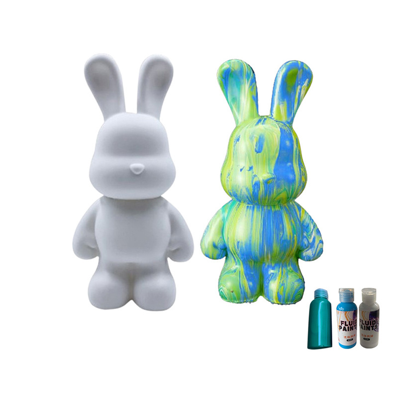 New Arrival DIY Fluid Pour Painting Figurine Bear or Rabbit Model in Resin Anime Animal Theme for Gifts