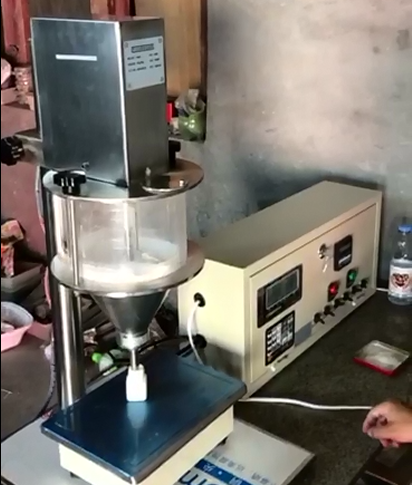 KAPACKING High Accuracy Small Volume 1g 5g 10g weighing Semi auto small bottle spices Powder Filling Machine