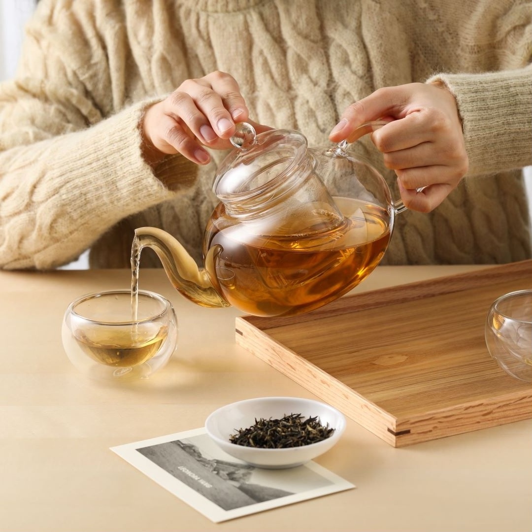 CnGlass Customise Clear Glass Tea Set With Cups  Stovetop Safe Borosilicate Glass Teapot And Cup Set