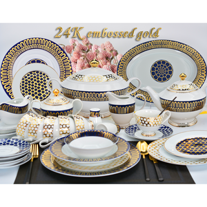 98PCS RTS  Famous brand modern luxury porcelain dinner dinner set with 24k pure gold decoration embossed gold dinnerware