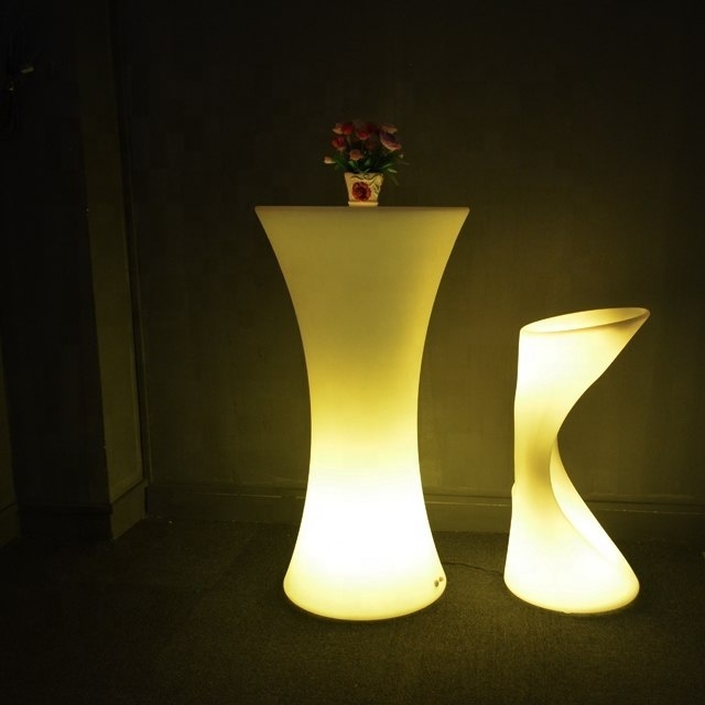 Wholesale Illuminated Glow Round Cocktail Bar Table