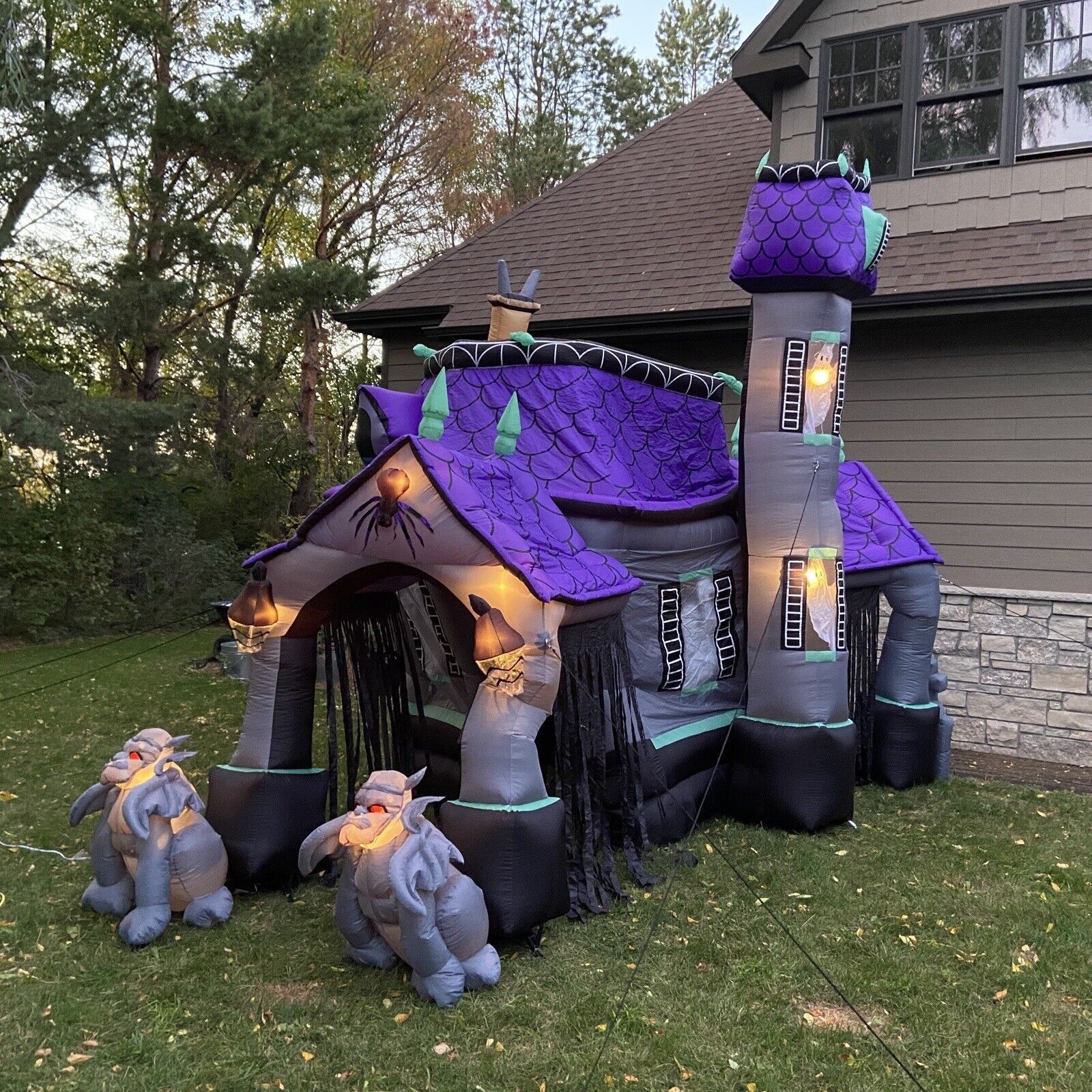 Personalised Haunted houses inflatable bounce house for party good quality air jumping castle for kids and adults