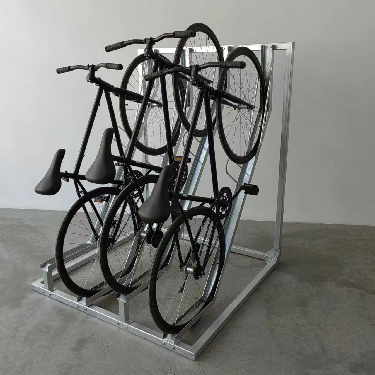 Commercial Outdoor Hot Dipped Galvanized Semi Vertical Multi Wall Mounted Carbon Bike Bicycle Storage Cycle Rack