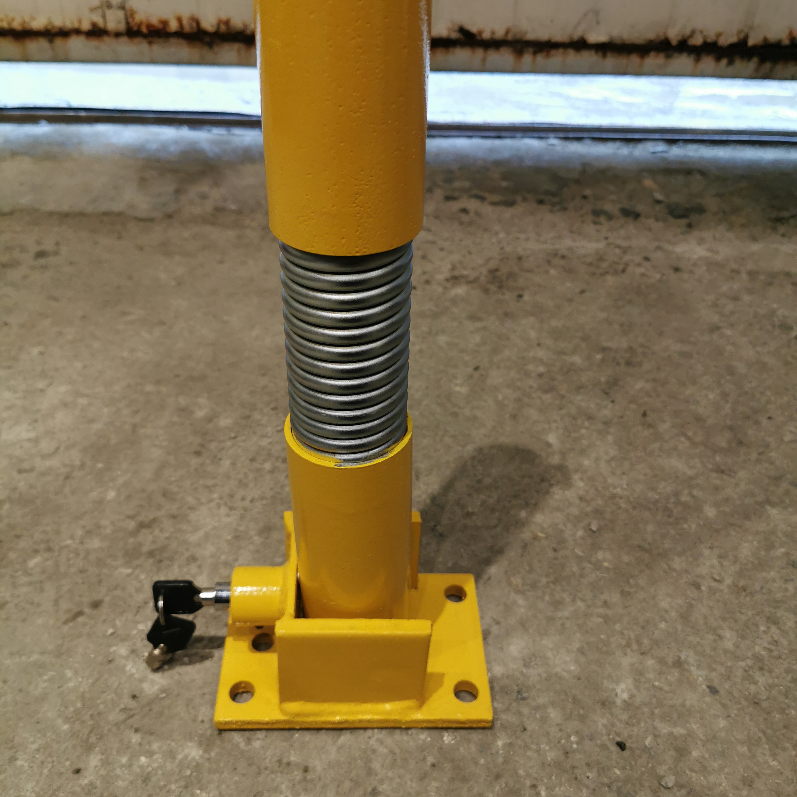 Yellow Metal Carbon Steel Traffic Manual Spring Folding Down Parking Collapsible  Bollard For Parking Space