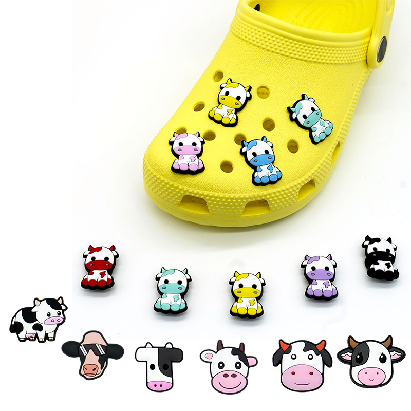 PVC shoe decoration fashion anime cartoon shoe Buckle charms wholesale custom shoe parts&accessory trinket fit Sandals Wristband