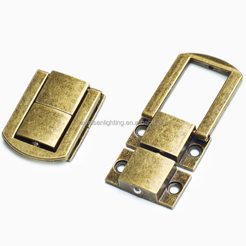 China Origin Antique Brass Decorative Small Square Wine Box Hardware Accessories Lock Catch Jewelry Case Gift Box Draw Latch