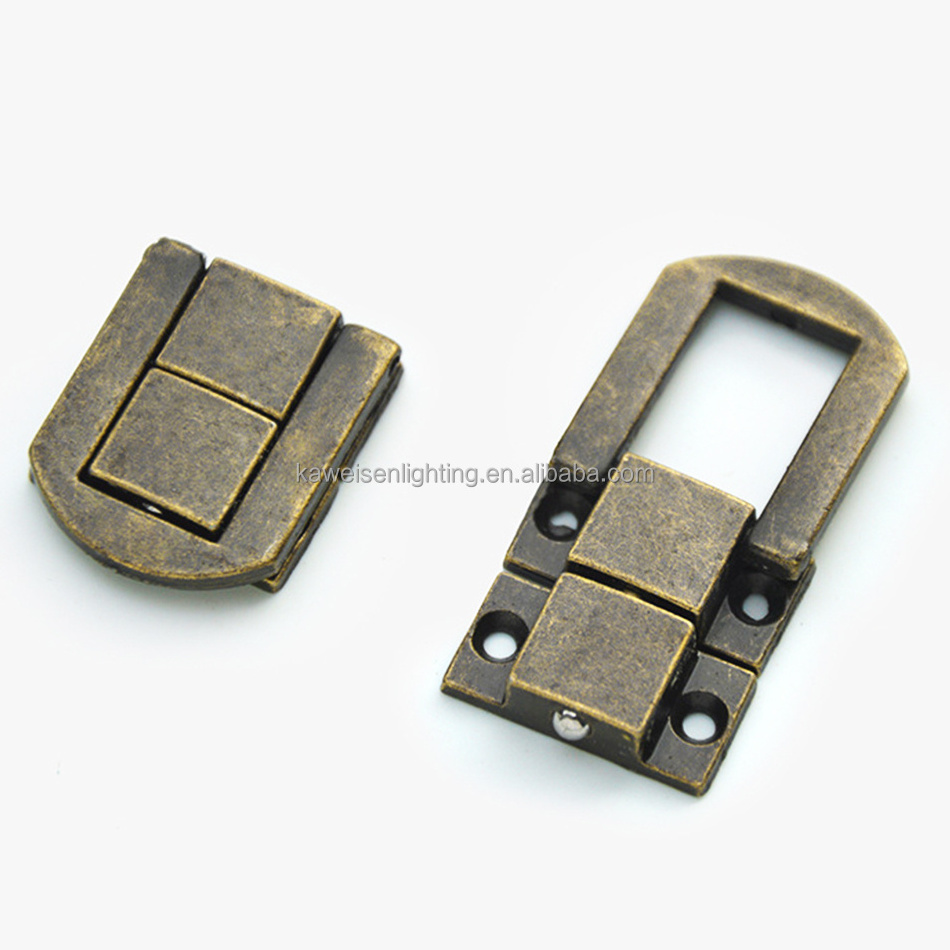 China Origin Antique Brass Decorative Small Square Wine Box Hardware Accessories Lock Catch Jewelry Case Gift Box Draw Latch