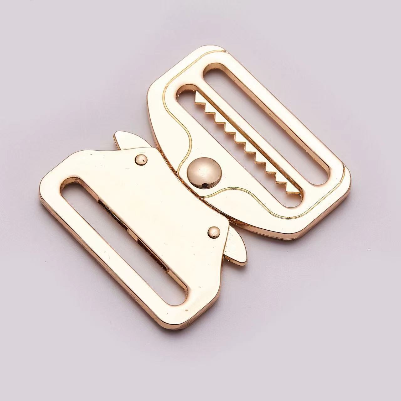 Strong Zinc Alloy Belt Buckle Custom Quick Released Alloy Belt Buckle