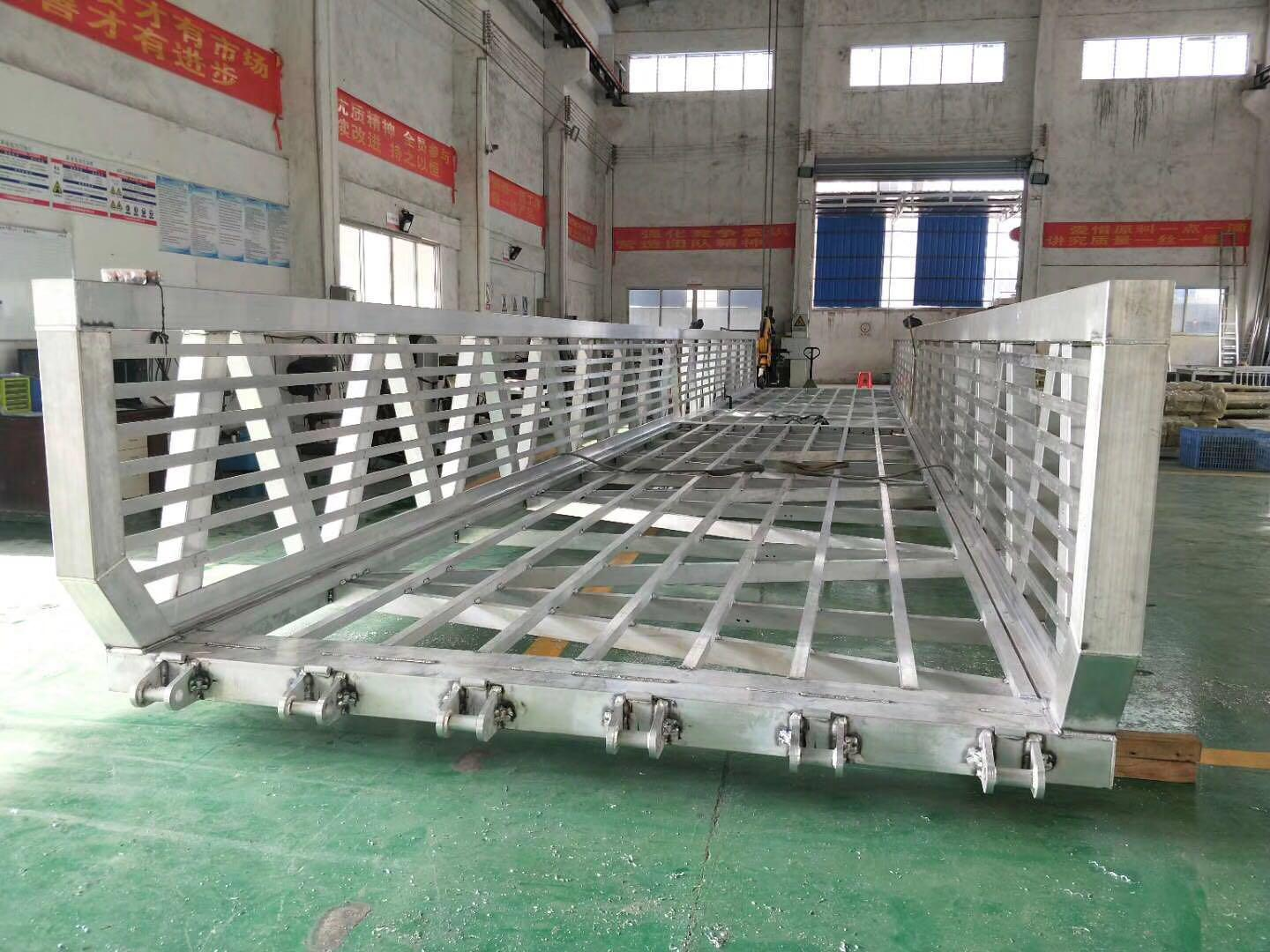 High Strengthen Aluminum Alloy T6061 / T6082 Floating Marina Bridge With Fence Gangway