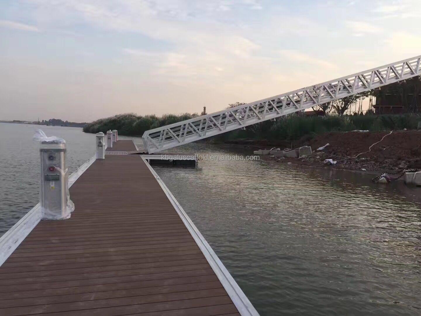 High Strengthen Aluminum Alloy T6061 / T6082 Floating Marina Bridge With Fence Gangway