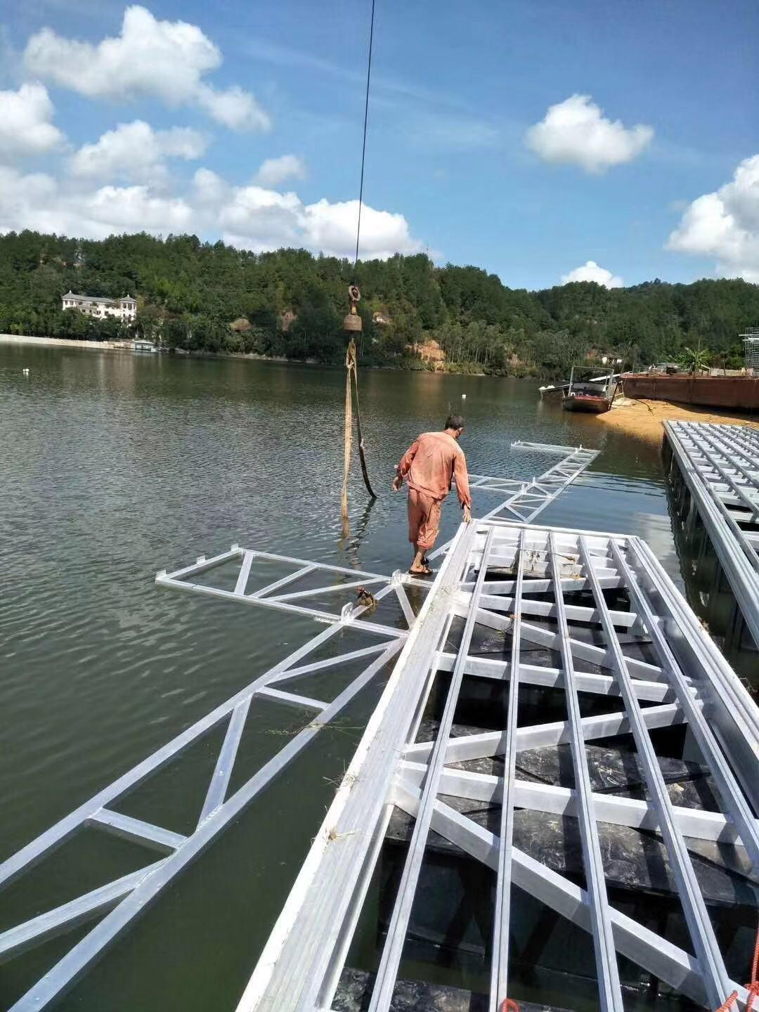 Marina Floating Bridge Walkway With Aluminum fixed pile holder Floating Dock