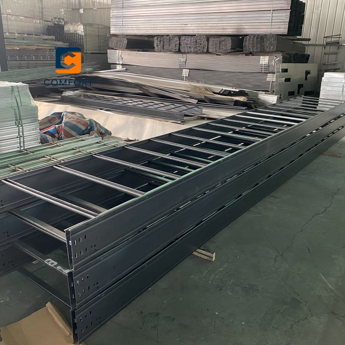 Reasonable Price Heavy Duty Ventilated Cable Ladder Steel Cable Tray Supporting For Industrial