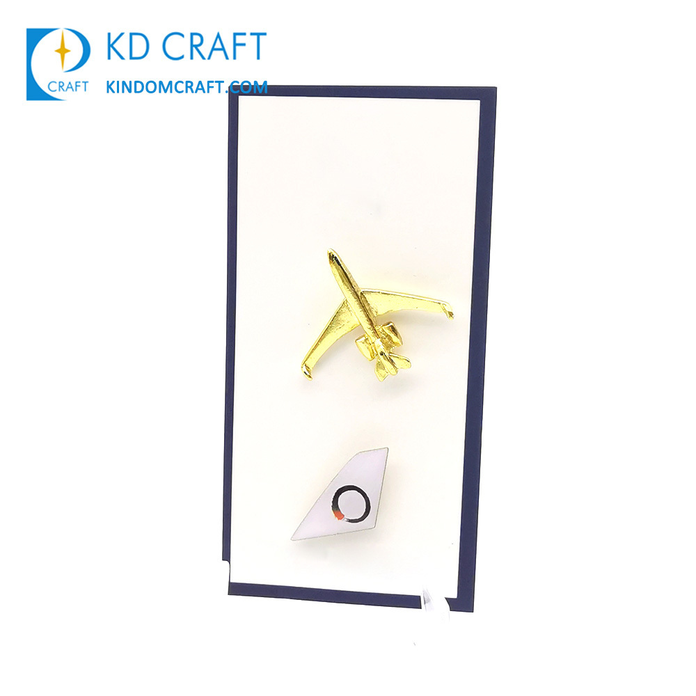 Manufacturer custom aviation gifts mini label gold wing aircraft lapel pin gold plated 3d metal airplane pin badge