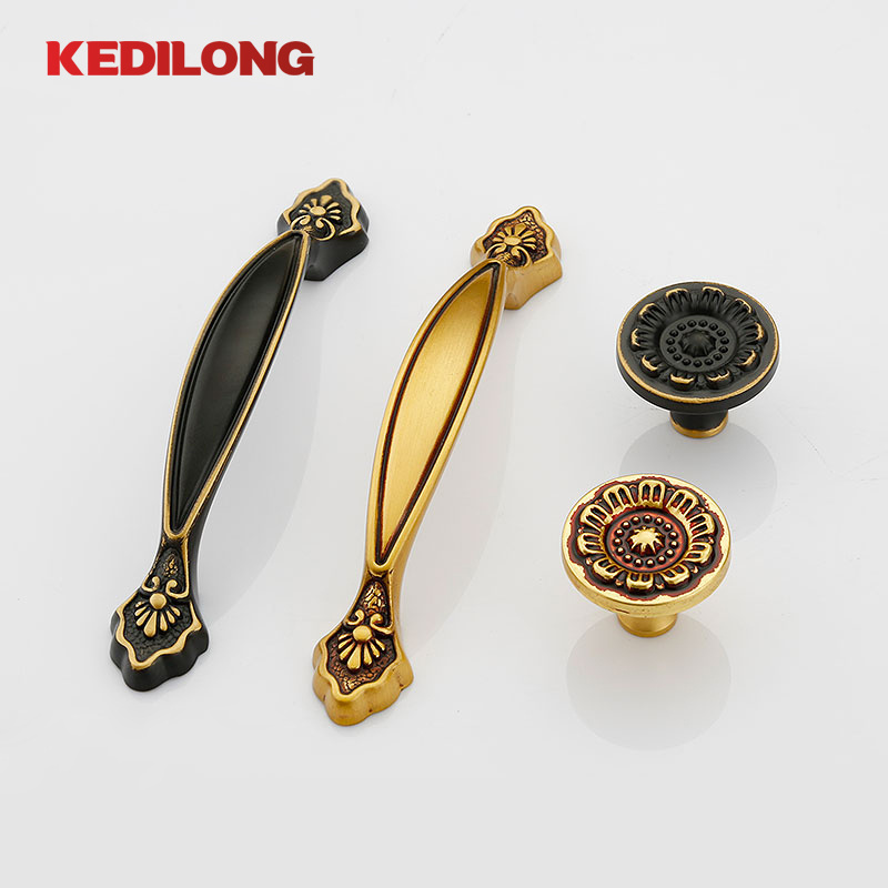 Furniture hardware: European retro cabinet door brass handle, cabinet knob, drawer luxury gold handle