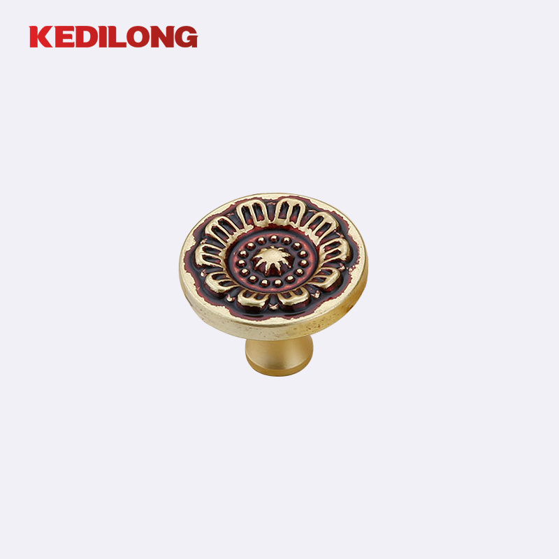 Furniture hardware: European retro cabinet door brass handle, cabinet knob, drawer luxury gold handle