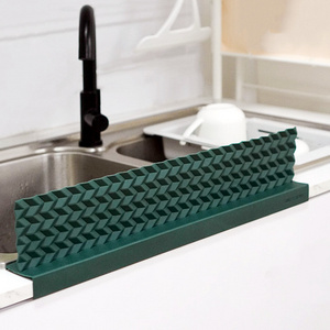 New Design Kitchen Island Silicone Sink Splash Guard with Suction Cup for Kitchen Bathroom Water-proof Baffle