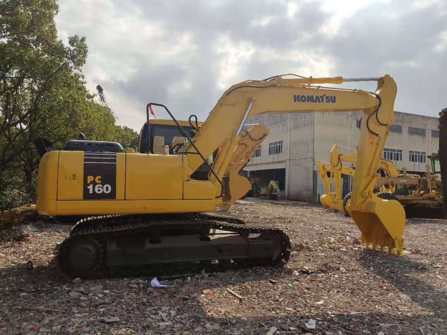 Best sale unmatched quality komatsu pc160-7 pc200-8 pc160-7 pc01 used excavator cheap sale